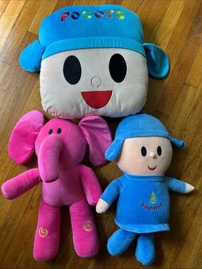 Set of 3 Pocoyo stuffed animal